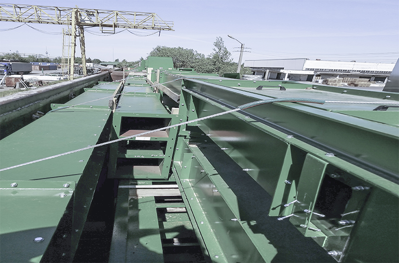 Delivery arrangement and customs clearance for sawmill infeed system (WTC)